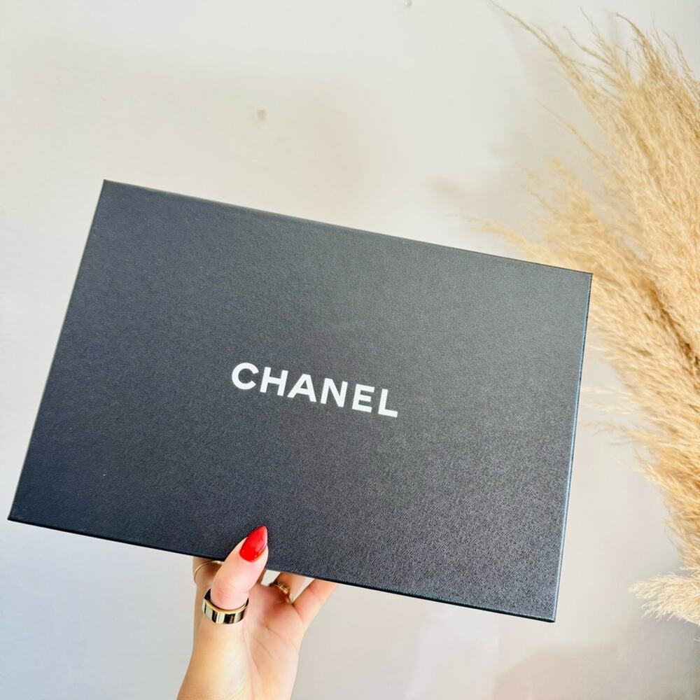 CHANEL Black White Stripe Canvas CC Logo Tan Beige Cork Wedge Sandal Slides 37.5 - Picture 10 of 16